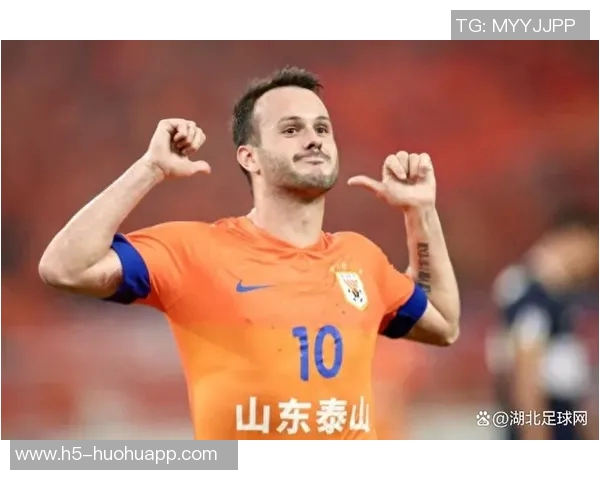 卡扎伊什维利与妻子共享东京之旅美好时光尽显劳逸结合生活态度