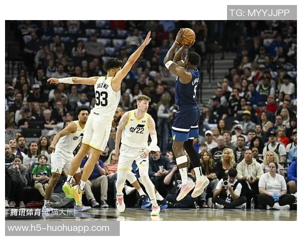 NBA历史上仅有五位球员在29岁前达到16000分3500助攻和1000三分的壮举