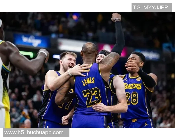 湖人最后90秒关键时刻出手分析詹姆斯与小里弗斯表现突出东契奇未能发力